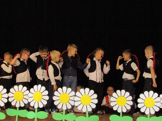 Grafika #53: 29.05.2019 Dzień Mamy i Taty w GOKiS w Wicku