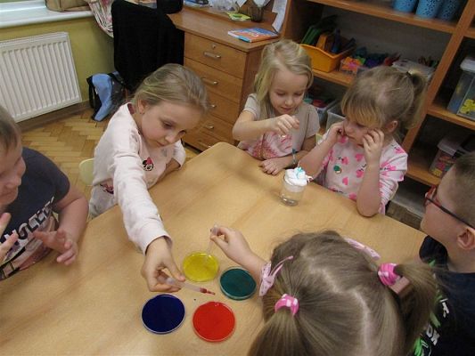 Grafika #11: Fotorelacja z Klubu Małego Odkrywcy