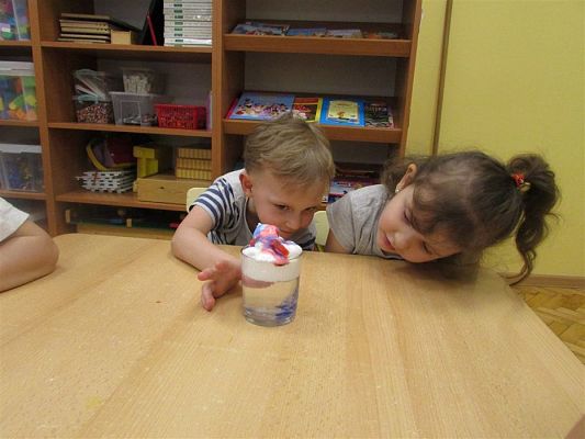 Grafika #18: Fotorelacja z Klubu Małego Odkrywcy