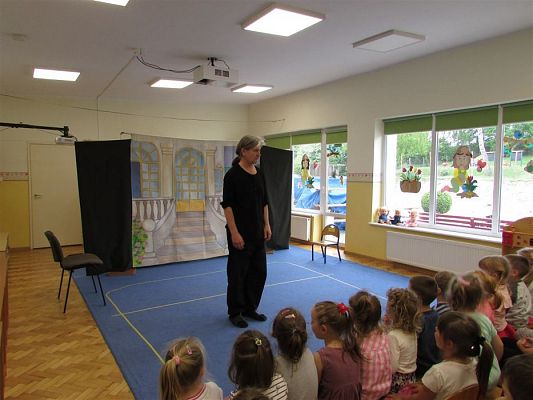 Grafika #0: 23.05.2019 Przedstawienie w wykonaniu teatru "Duet" z Krakowa pt."Magiczny ołówek"