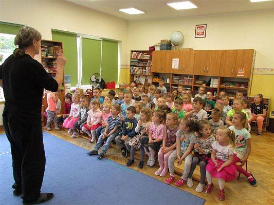 Grafika #1: 23.05.2019 Przedstawienie w wykonaniu teatru "Duet" z Krakowa pt."Magiczny ołówek"