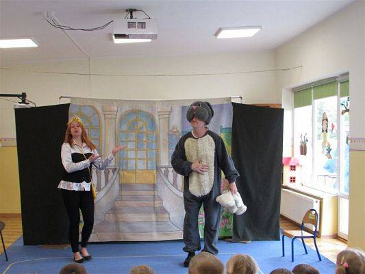 Grafika #7: 23.05.2019 Przedstawienie w wykonaniu teatru "Duet" z Krakowa pt."Magiczny ołówek"