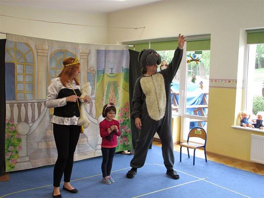 Grafika #9: 23.05.2019 Przedstawienie w wykonaniu teatru "Duet" z Krakowa pt."Magiczny ołówek"