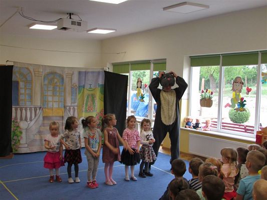 Grafika #17: 23.05.2019 Przedstawienie w wykonaniu teatru "Duet" z Krakowa pt."Magiczny ołówek"