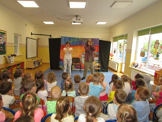 Grafika #26: 23.05.2019 Przedstawienie w wykonaniu teatru "Duet" z Krakowa pt."Magiczny ołówek"