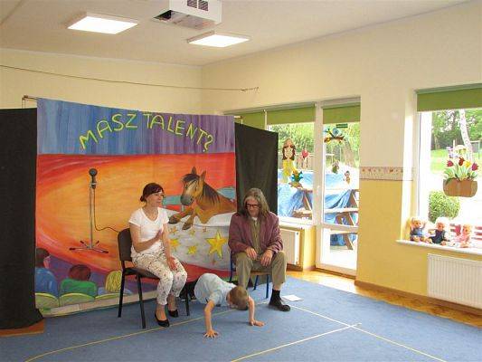 Grafika #29: 23.05.2019 Przedstawienie w wykonaniu teatru "Duet" z Krakowa pt."Magiczny ołówek"