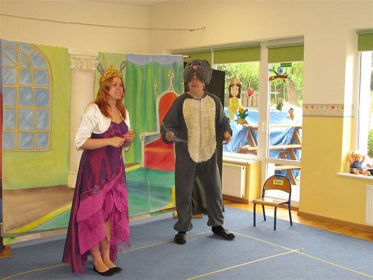 Grafika #32: 23.05.2019 Przedstawienie w wykonaniu teatru "Duet" z Krakowa pt."Magiczny ołówek"