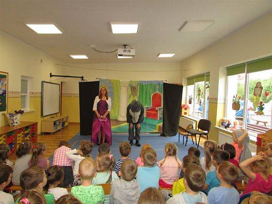 Grafika #43: 23.05.2019 Przedstawienie w wykonaniu teatru "Duet" z Krakowa pt."Magiczny ołówek"