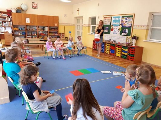 Grafika #21: 22.05.2019 Akademia Dobrych Manier