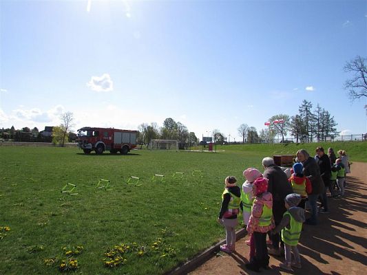 Grafika #1: 08.05.2019 Spotkanie ze strażakami z OSP w Wicku