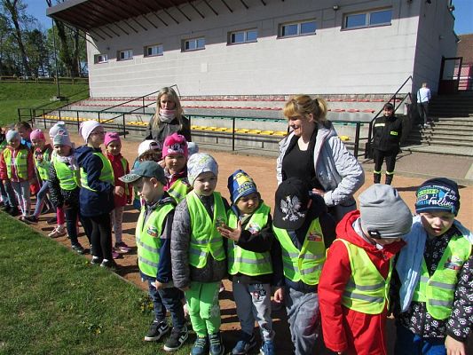 Grafika #7: 08.05.2019 Spotkanie ze strażakami z OSP w Wicku