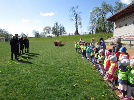 Grafika #9: 08.05.2019 Spotkanie ze strażakami z OSP w Wicku