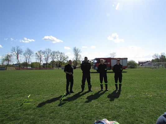 Grafika #10: 08.05.2019 Spotkanie ze strażakami z OSP w Wicku