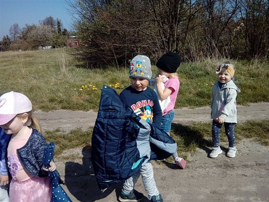 Grafika #2: 25.04.2019 Światowy Dzień Ziemi - zabawy i gry terenowe