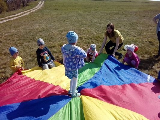 Grafika #10: 25.04.2019 Światowy Dzień Ziemi - zabawy i gry terenowe