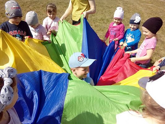 Grafika #14: 25.04.2019 Światowy Dzień Ziemi - zabawy i gry terenowe