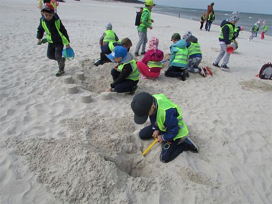 Grafika #87: 24.04.2019 Wycieczka do Łeby