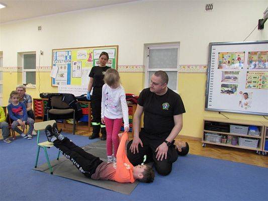 Grafika #11: 08.04.2019 Spotkanie ze Strażakami -ratownikami