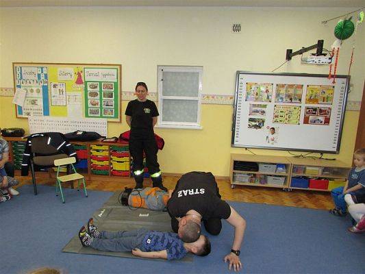 Grafika #20: 08.04.2019 Spotkanie ze Strażakami -ratownikami