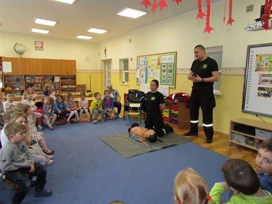 Grafika #21: 08.04.2019 Spotkanie ze Strażakami -ratownikami