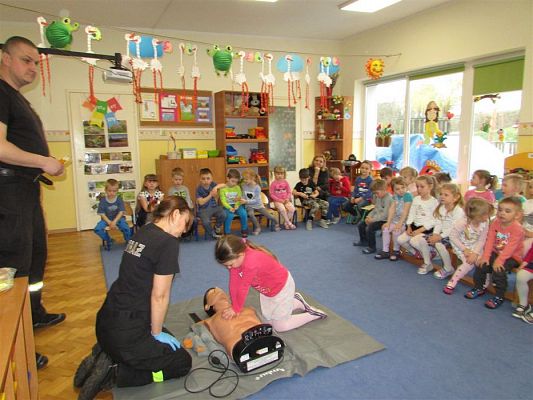 Grafika #32: 08.04.2019 Spotkanie ze Strażakami -ratownikami