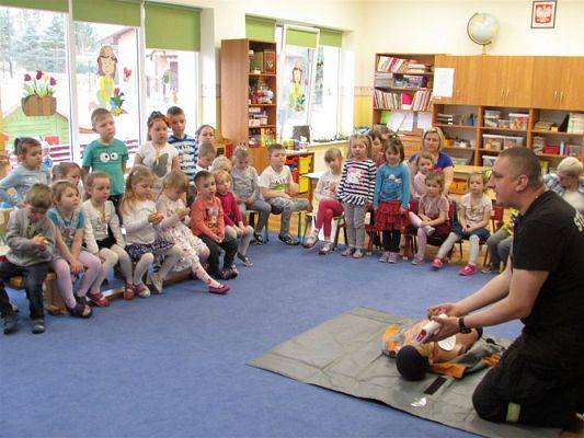 Grafika #49: 08.04.2019 Spotkanie ze Strażakami -ratownikami