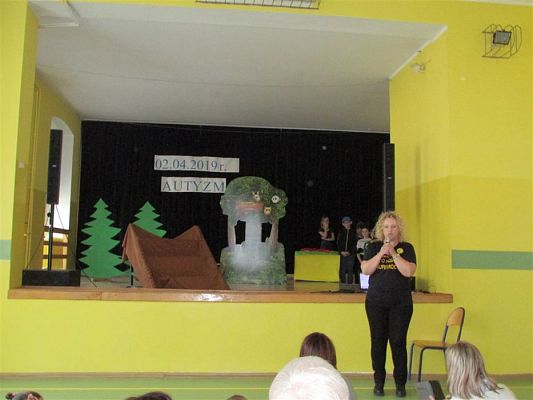 Grafika #0: 04.04.2019 Przedstawienie pt. "Czarodziej Śmiech"