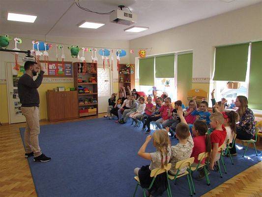 Grafika #8: 03.04.2019 Zajęcia profilaktyczne na temat środków uzależniających i zagrożeń z nimi związanych