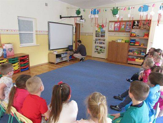 Grafika #13: 03.04.2019 Zajęcia profilaktyczne na temat środków uzależniających i zagrożeń z nimi związanych