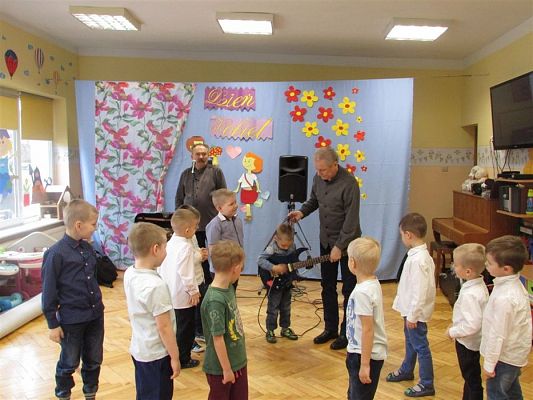Grafika #59: 08.03.2019 Koncert muzyczny pt.&quot;Z muzyką dookoła świata&quot;