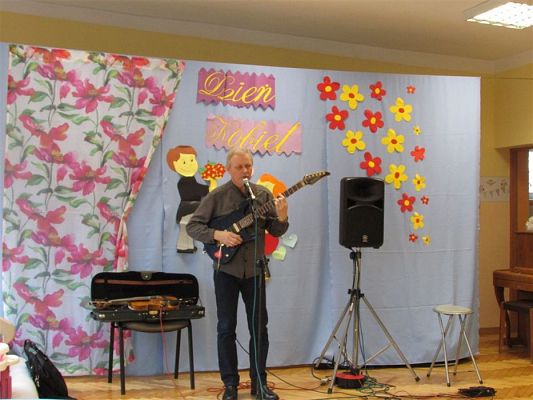 Grafika #61: 08.03.2019 Koncert muzyczny pt.&quot;Z muzyką dookoła świata&quot;