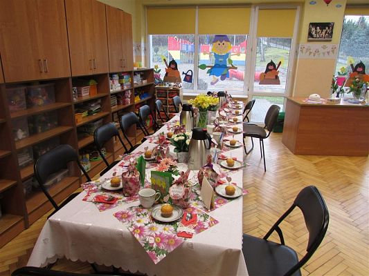 Grafika #21: 08.03.2019 Dzień Kobiet