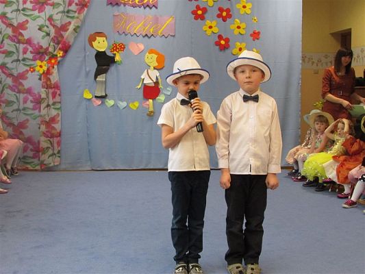 Grafika #25: 08.03.2019 Dzień Kobiet