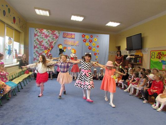 Grafika #29: 08.03.2019 Dzień Kobiet