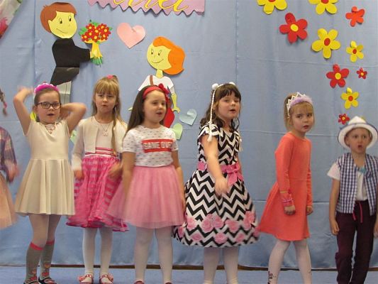 Grafika #41: 08.03.2019 Dzień Kobiet