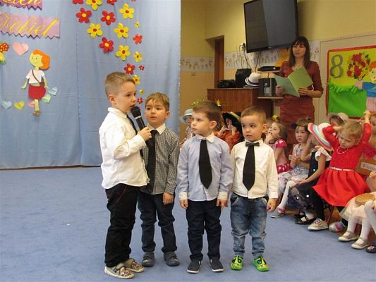 Grafika #44: 08.03.2019 Dzień Kobiet