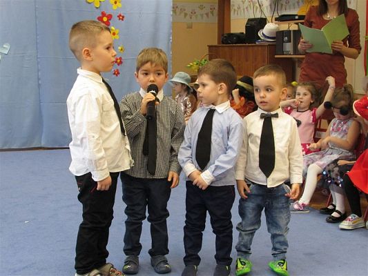 Grafika #45: 08.03.2019 Dzień Kobiet