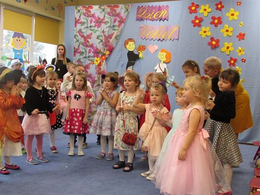 Grafika #49: 08.03.2019 Dzień Kobiet