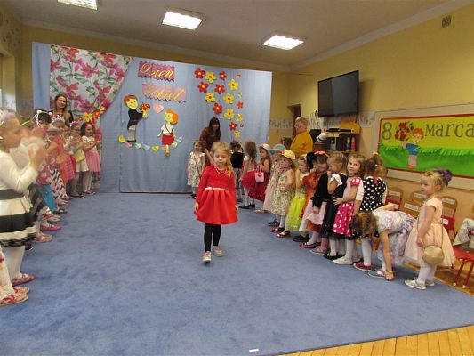 Grafika #68: 08.03.2019 Dzień Kobiet