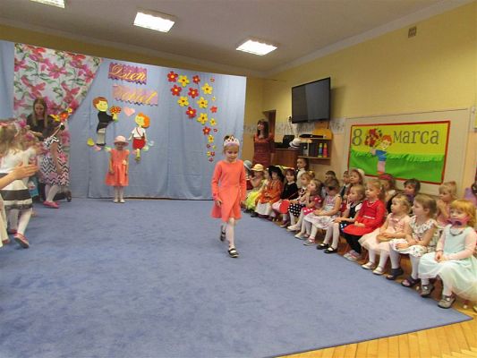 Grafika #78: 08.03.2019 Dzień Kobiet