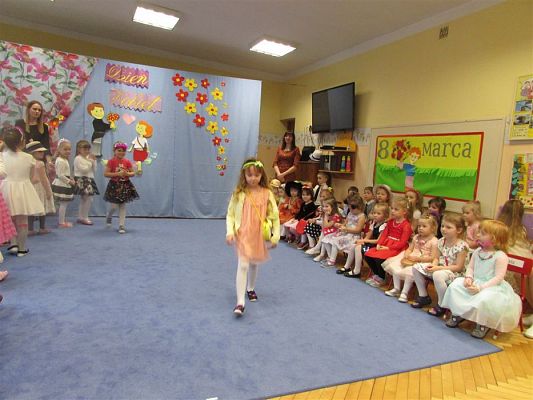 Grafika #82: 08.03.2019 Dzień Kobiet