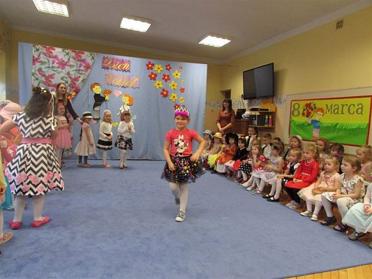 Grafika #83: 08.03.2019 Dzień Kobiet