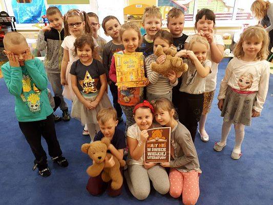 Grafika #12: 27.02.2019r "Mały miś w świecie wielkiej literatury"