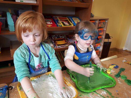 Grafika #14: 20.02.2019 Zabawy z cieczą nienewtonowską