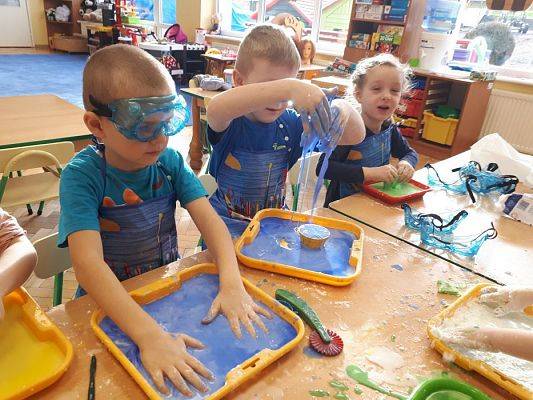 Grafika #20: 20.02.2019 Zabawy z cieczą nienewtonowską