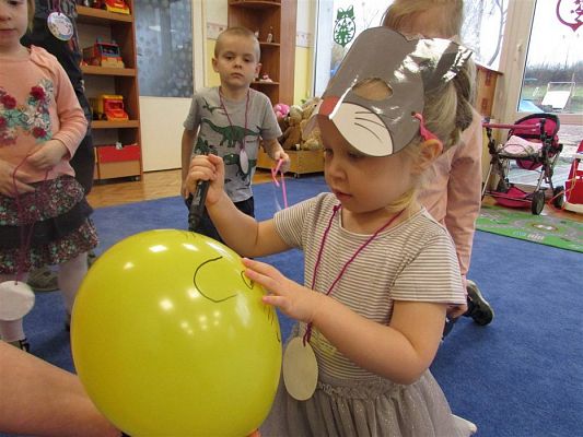 Grafika #12: 15.02.2019 Międzynarodowy Dzień Kota