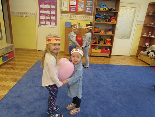 Grafika #19: 14.02.2019 Walentynki - Dzień przyjaźni i sympatii