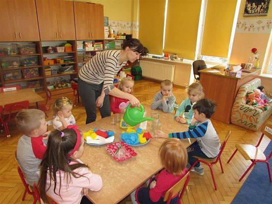 Grafika #4: 12.02.2019 Eksperymentujemy - eksplozja barw