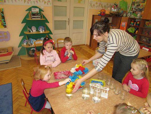 Grafika #5: 12.02.2019 Eksperymentujemy - eksplozja barw