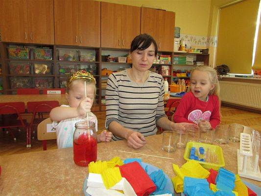 Grafika #7: 12.02.2019 Eksperymentujemy - eksplozja barw